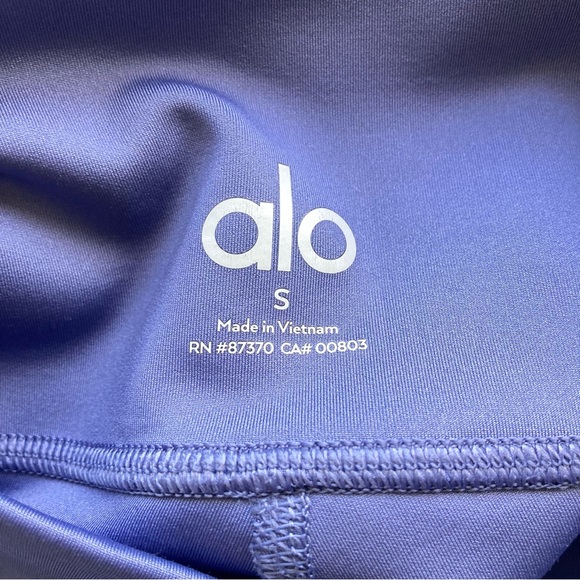 EUC ALO Yoga HIGH-WAIST AIRLIFT LEGGING - INFINITY BLUE Leggings Size Small - Picture 7 of 11